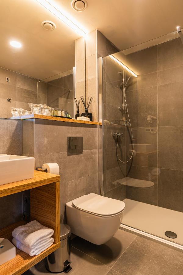 Hotel Olea Novalja Ngoại thất bức ảnh